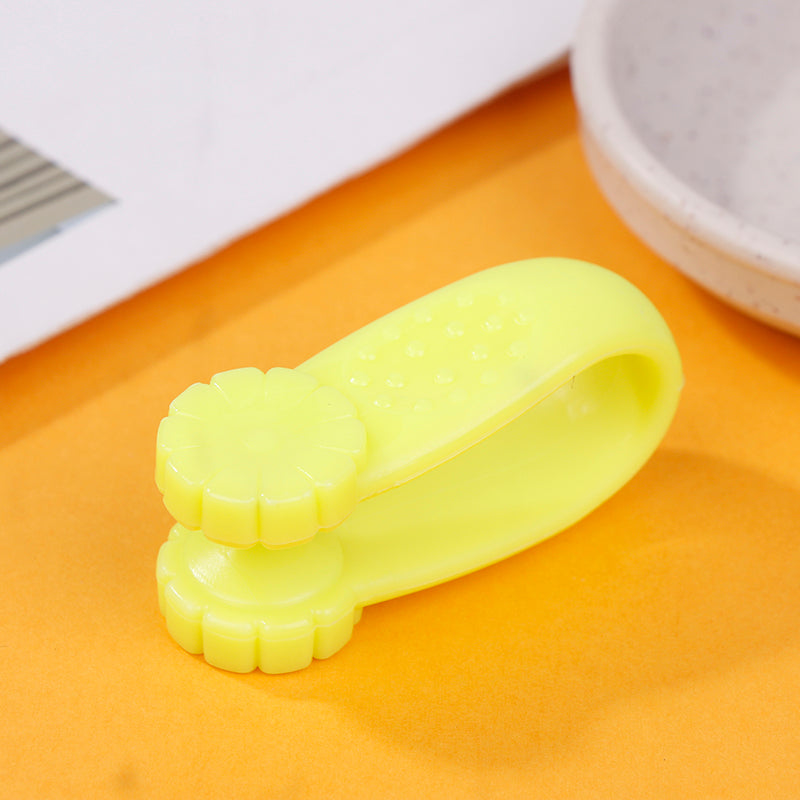 Finger Joint Acupressure Hand Massager