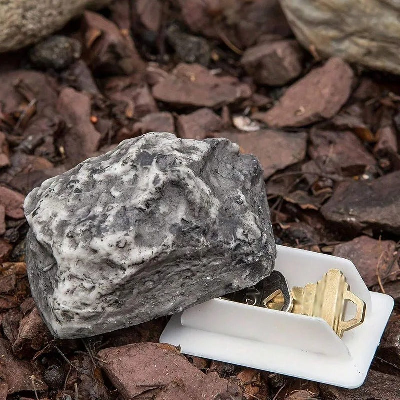 RockSafe™ Outdoor Key Hider – Hidden Garden Stone Key Box